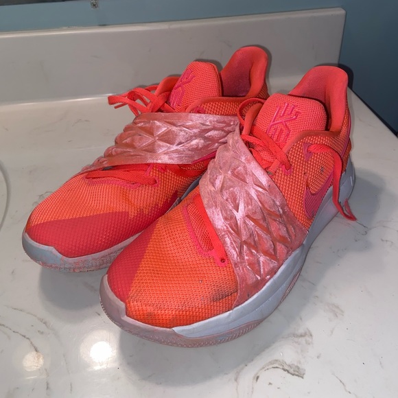 Nike kyrie 1 low hot punch size 11.5 - Picture 2 of 9